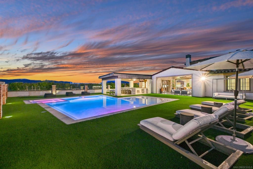 Image 35 of property listing at 14849 Chesfield Ct, San Diego, CA 92127