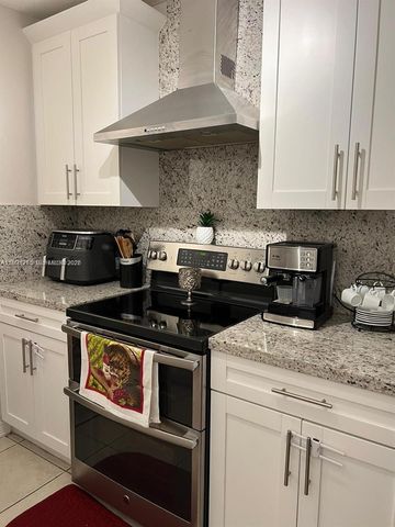 4919 SW 139th Ct, Miami, FL 33175