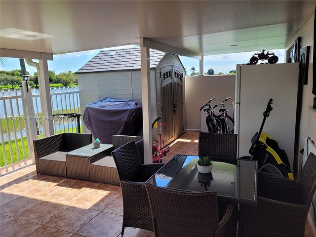 4919 SW 139th Ct, Miami, FL 33175