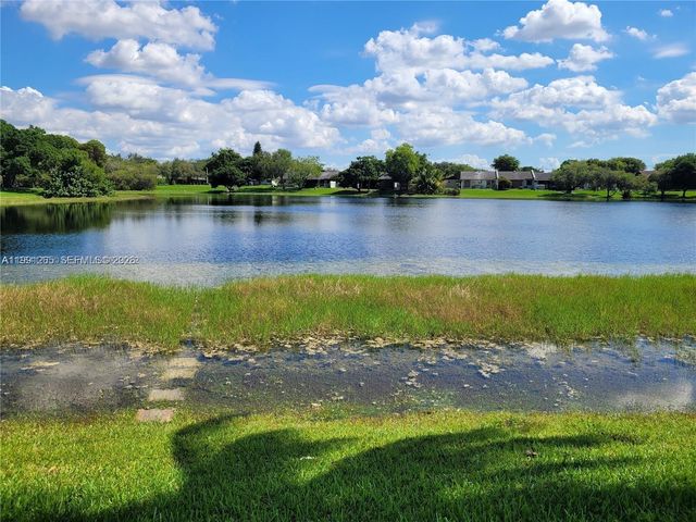 4919 SW 139th Ct, Miami, FL 33175