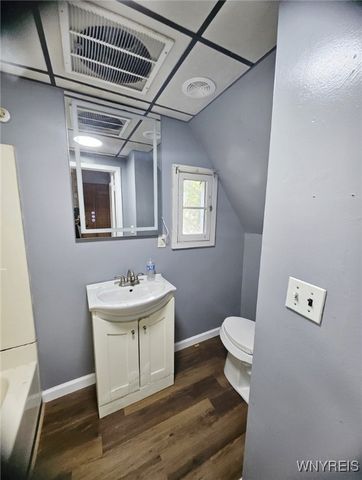 88 Woodell Avenue, Cheektowaga, NY 14211