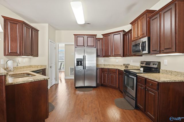 622 Summer Cove Circle NW, Madison, AL 35757