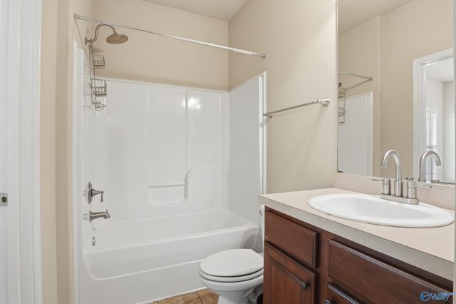 622 Summer Cove Circle NW, Madison, AL 35757