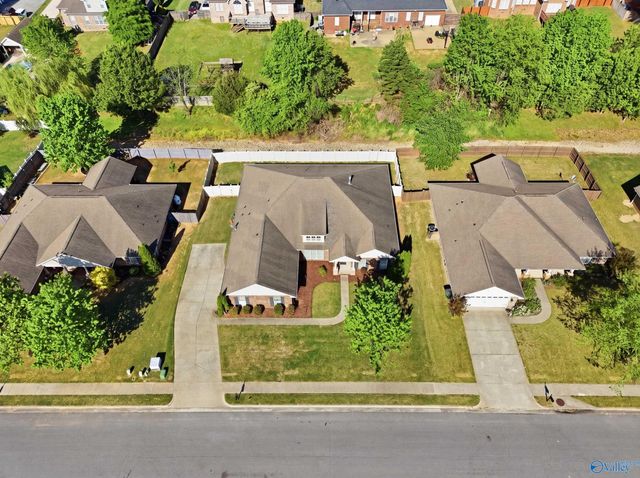 622 Summer Cove Circle NW, Madison, AL 35757