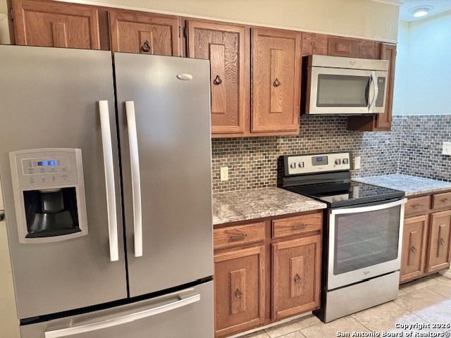 1104 Newhall, Beeville, TX 78102