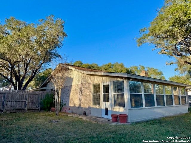 1104 Newhall, Beeville, TX 78102