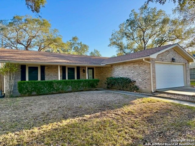 1104 Newhall, Beeville, TX 78102