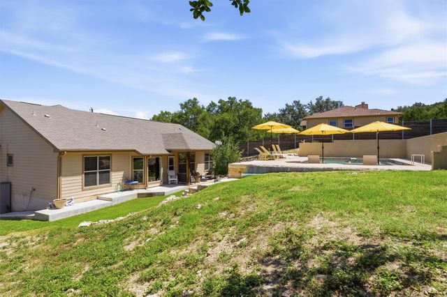 21911 Moffat DR, Briarcliff, TX 78669