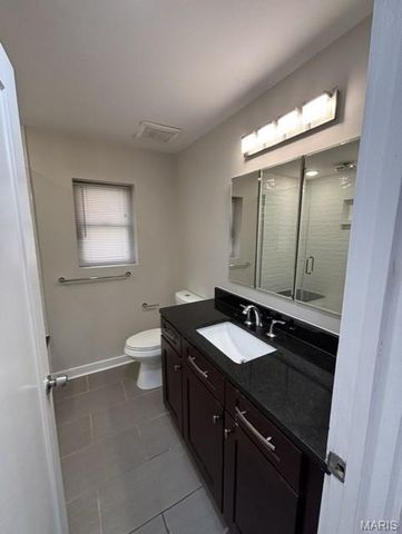 7541 Delmar Boulevard, University City, MO 63130