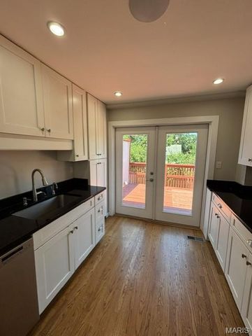 7541 Delmar Boulevard, University City, MO 63130
