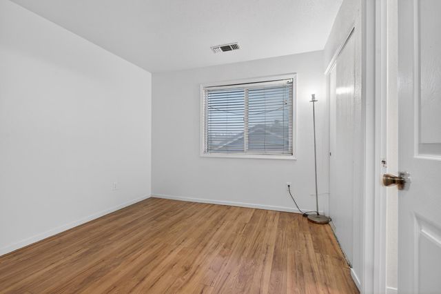 810 River Raft Ct, Modesto, CA 95351