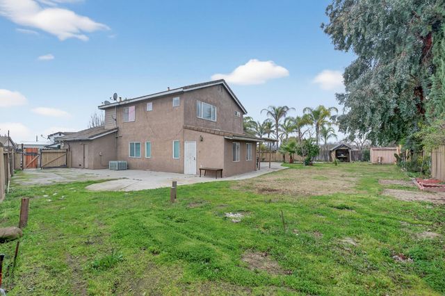 810 River Raft Ct, Modesto, CA 95351