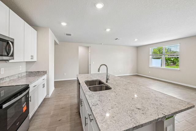 5437 Hampton Park Circle, Vero Beach, FL 32966