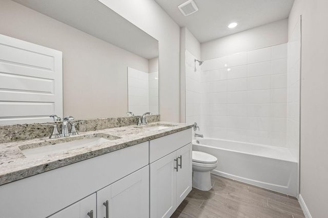 5437 Hampton Park Circle, Vero Beach, FL 32966