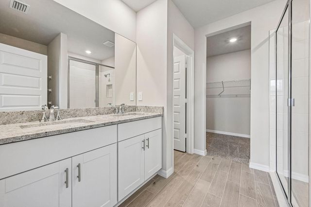 5437 Hampton Park Circle, Vero Beach, FL 32966