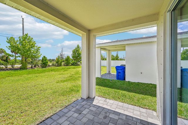 5437 Hampton Park Circle, Vero Beach, FL 32966