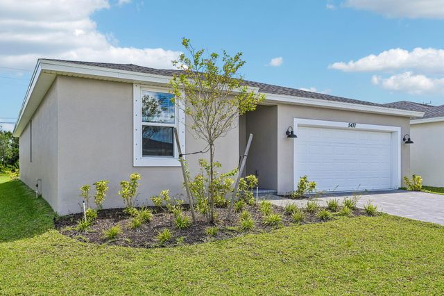 5437 Hampton Park Circle, Vero Beach, FL 32966