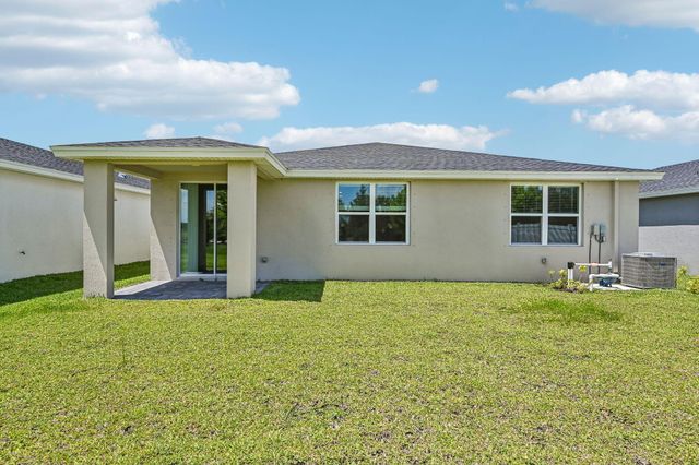 5437 Hampton Park Circle, Vero Beach, FL 32966