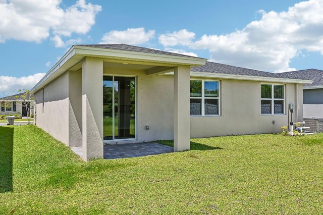 5437 Hampton Park Circle, Vero Beach, FL 32966