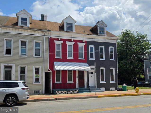 561 S QUEEN ST, York, PA 17403