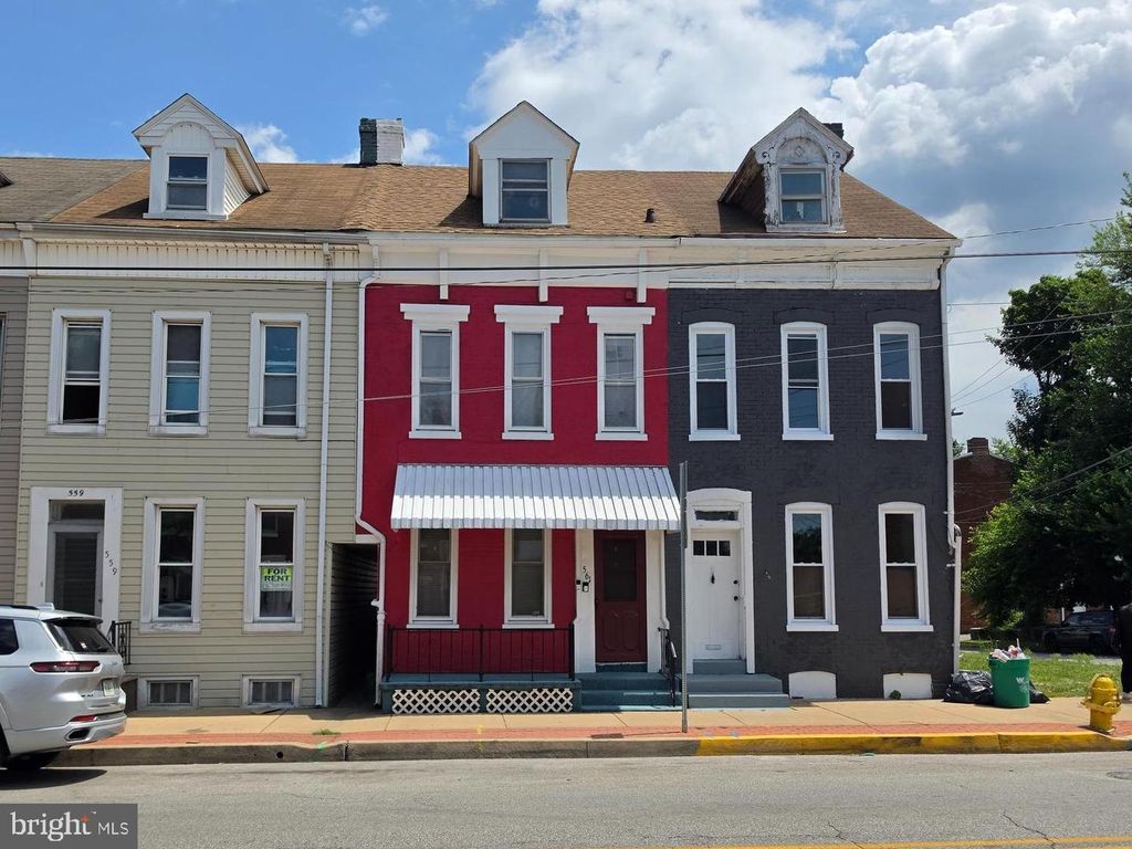 561 S QUEEN ST, York, PA 17403