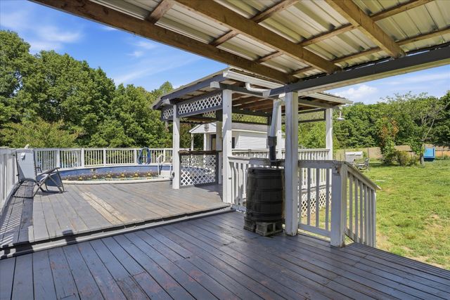 1510 Rapids Rd, Portland, TN 37148