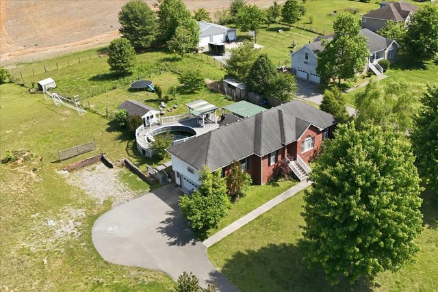1510 Rapids Rd, Portland, TN 37148