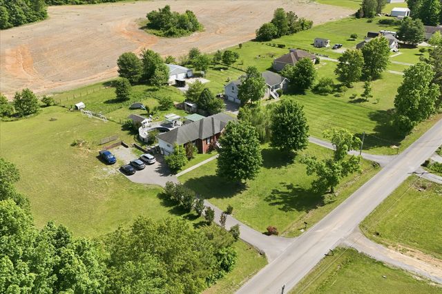 1510 Rapids Rd, Portland, TN 37148