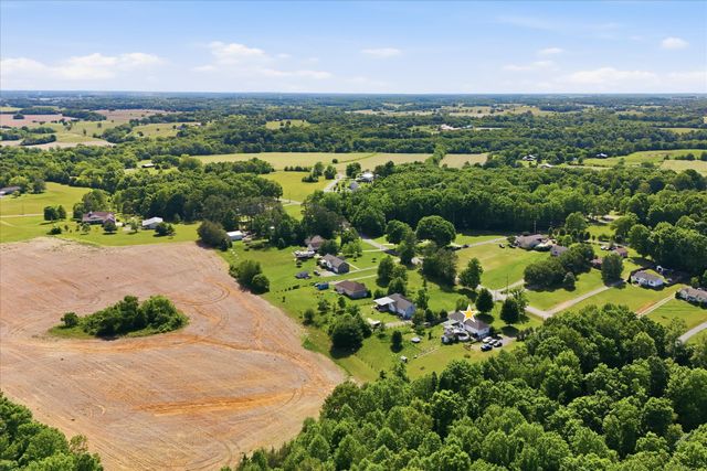 1510 Rapids Rd, Portland, TN 37148