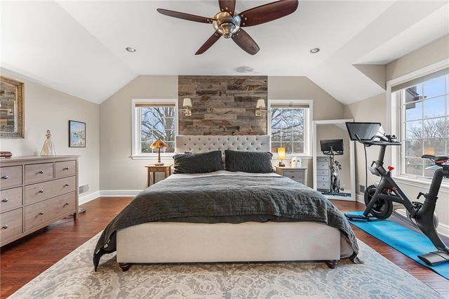 1401 Navahoe Dr, Mt Lebanon, PA 15228