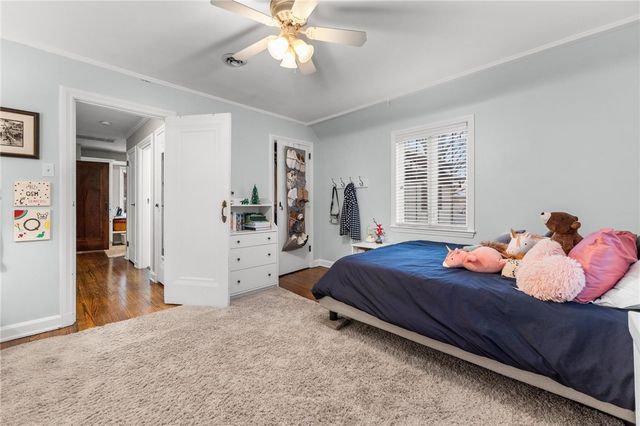 1401 Navahoe Dr, Mt Lebanon, PA 15228