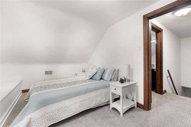 1401 Navahoe Dr, Mt Lebanon, PA 15228