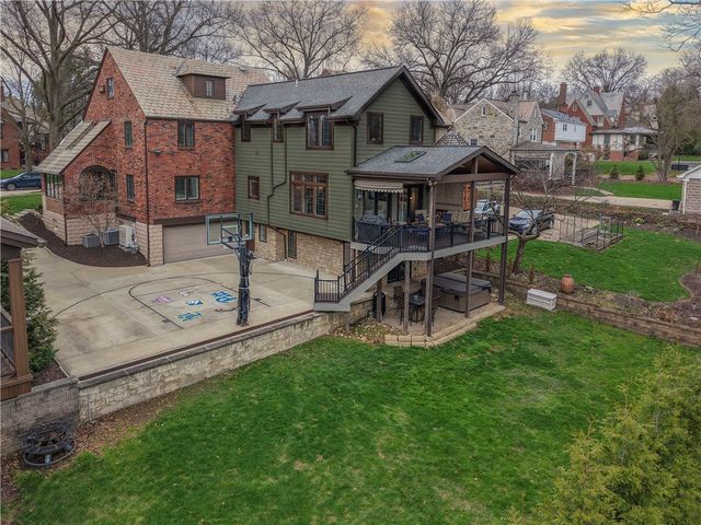 1401 Navahoe Dr, Mt Lebanon, PA 15228