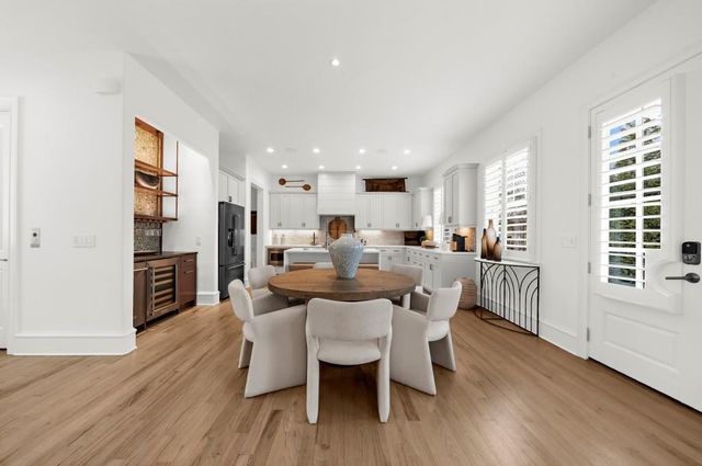 210 North Esplanade, Alpharetta, GA 30009