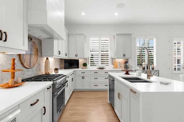 210 North Esplanade, Alpharetta, GA 30009