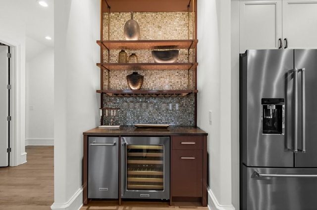 210 North Esplanade, Alpharetta, GA 30009