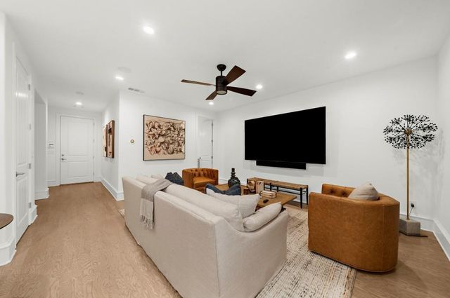 210 North Esplanade, Alpharetta, GA 30009