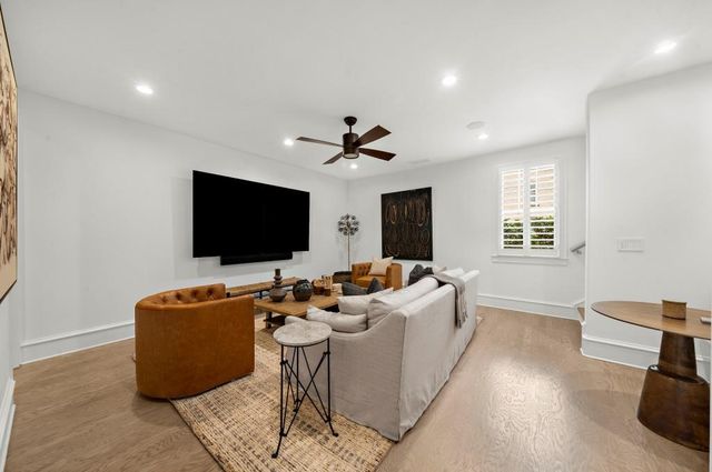 210 North Esplanade, Alpharetta, GA 30009