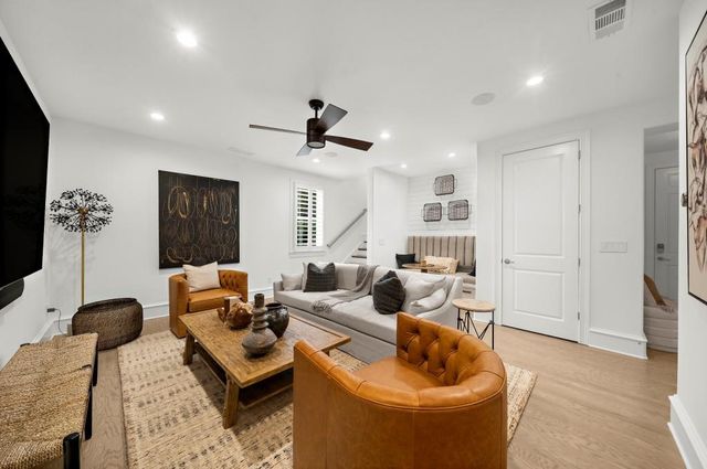 210 North Esplanade, Alpharetta, GA 30009