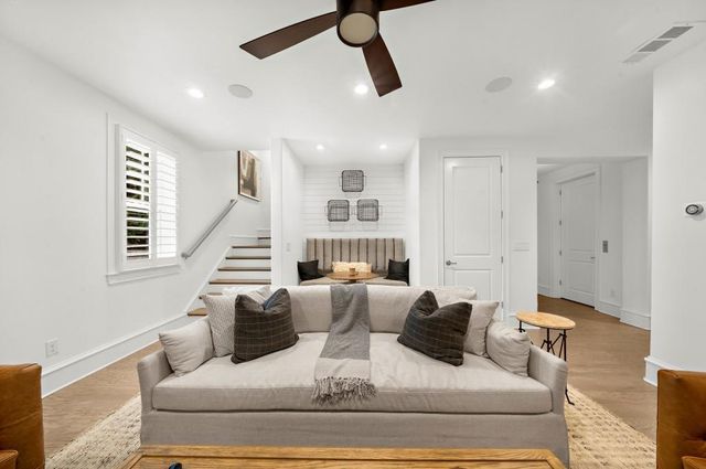 210 North Esplanade, Alpharetta, GA 30009