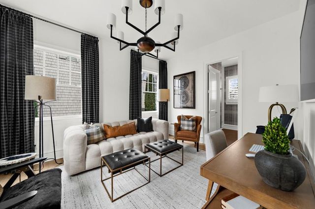 210 North Esplanade, Alpharetta, GA 30009