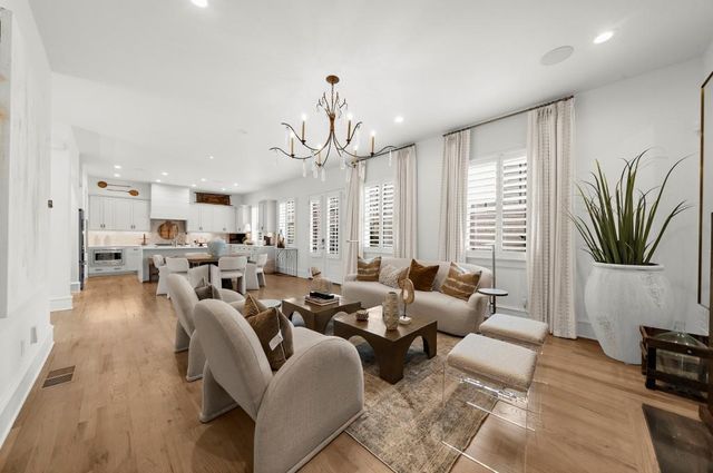 210 North Esplanade, Alpharetta, GA 30009