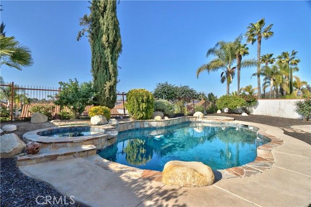 31384 Corte Tunas, Temecula, CA 92592