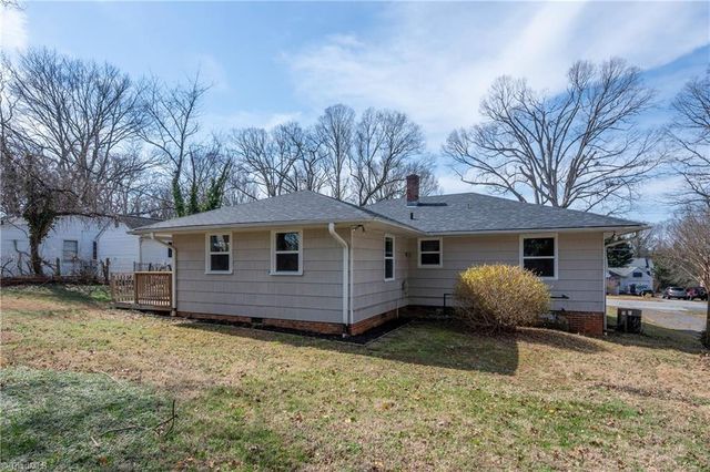 539 Westview Drive, Winston-salem, NC 27103