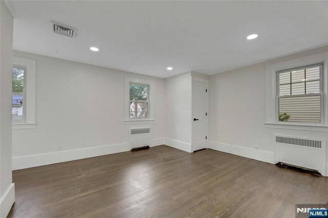 1087 Lambert Road, Teaneck, NJ 07666