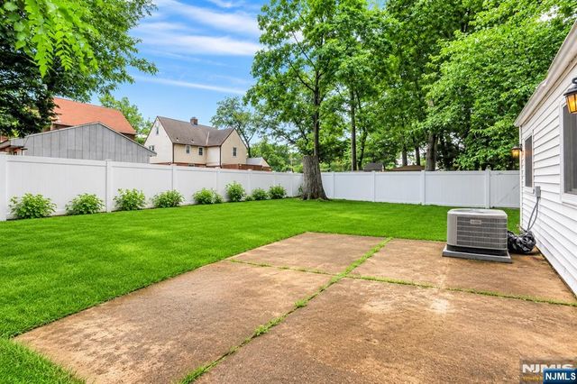 1087 Lambert Road, Teaneck, NJ 07666