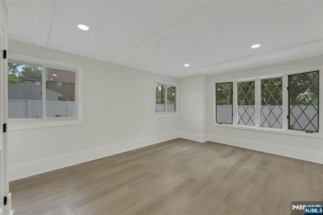 1087 Lambert Road, Teaneck, NJ 07666
