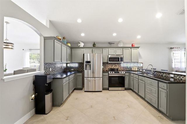 2501 BALMORAL DR, Kissimmee, FL 34744