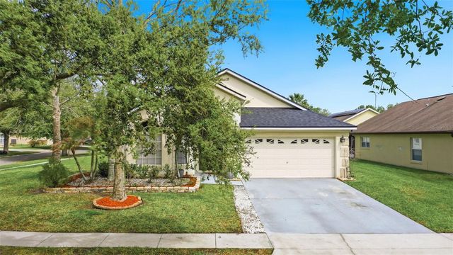 2501 BALMORAL DR, Kissimmee, FL 34744