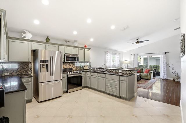 2501 BALMORAL DR, Kissimmee, FL 34744